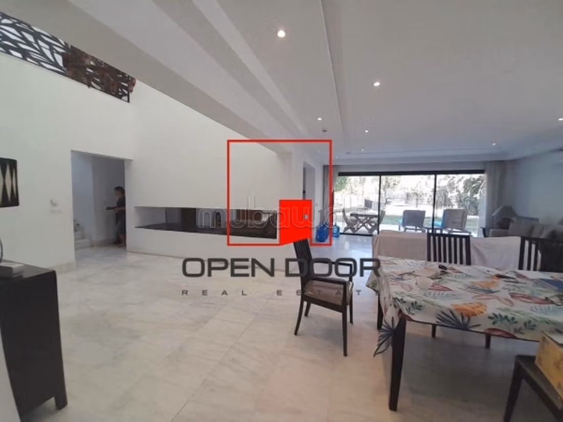 Superba villa con giardino e piscina a La Marsa