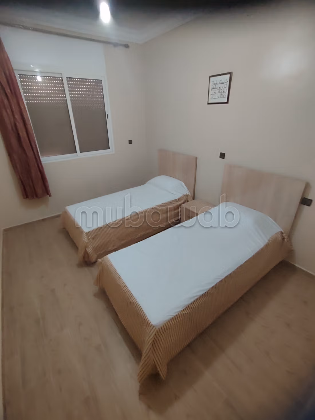 Appartements à louer à Hay Salam. Surface totale 80 m². Salon typique marocain, résidence sécurisée
