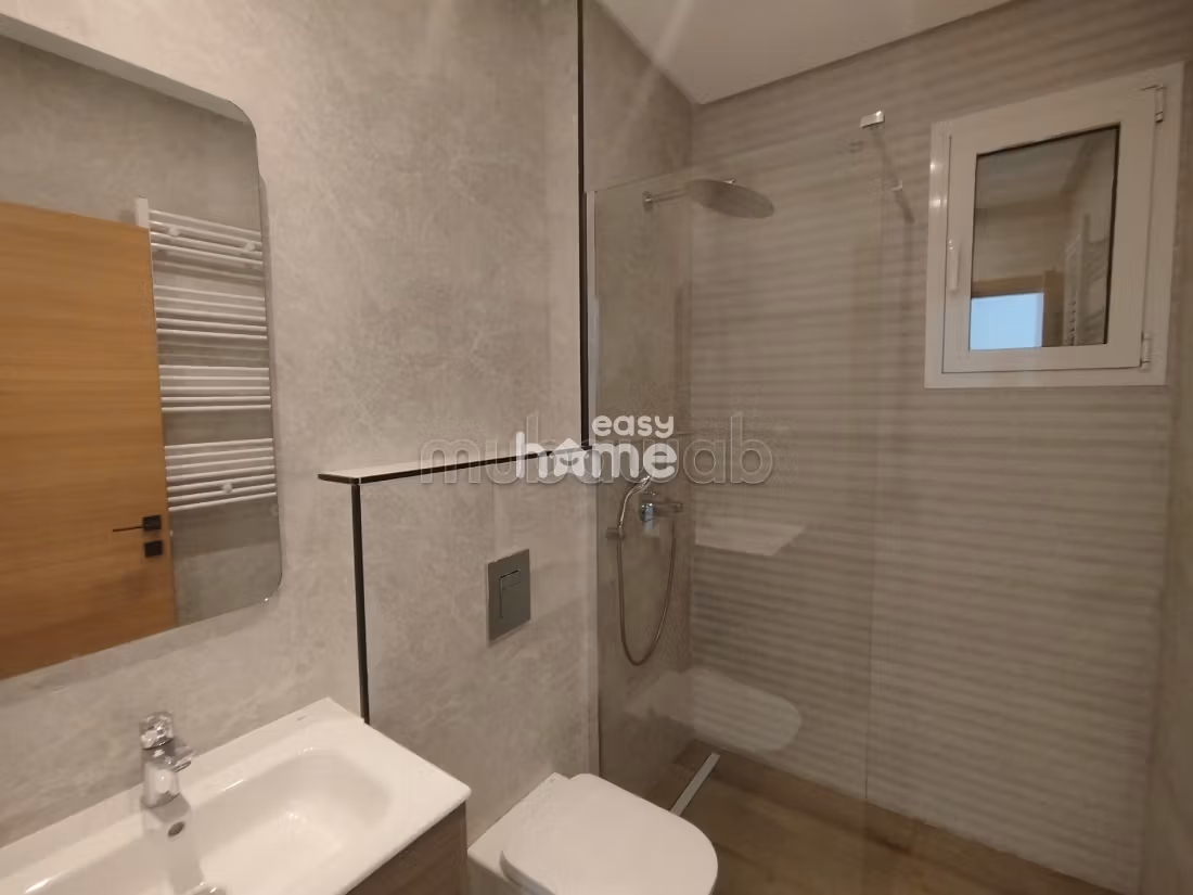 Villa s4 de 430m² avec piscine à Hammamet Nord