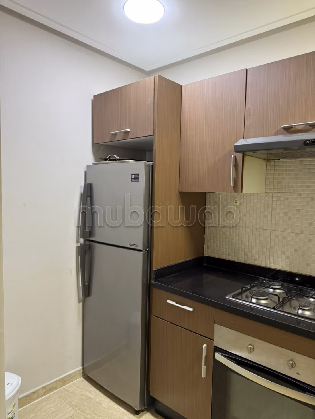 Bellissimo appartamento ammobiliato solo in affitto a lungo termine su boulevard Tan Tan