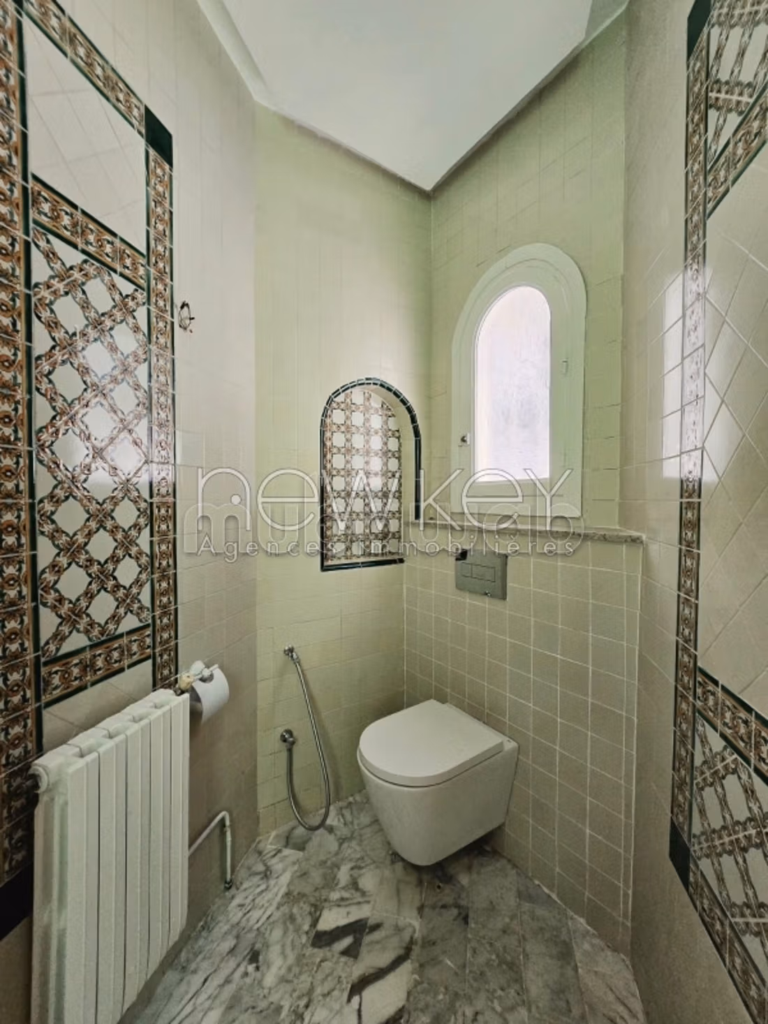 Una villa S5 a La Marsa con giardino