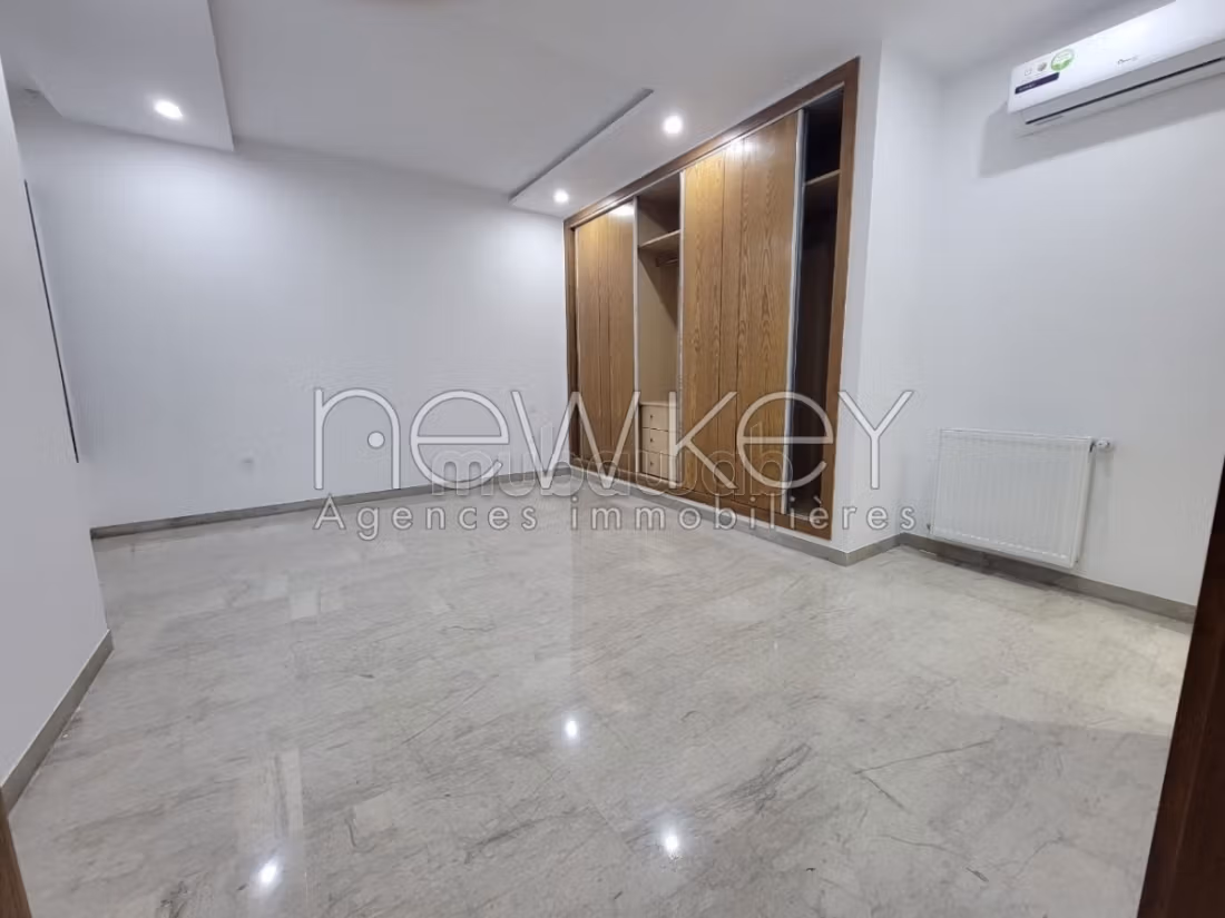 Appartement S3 à vendre à La Soukra