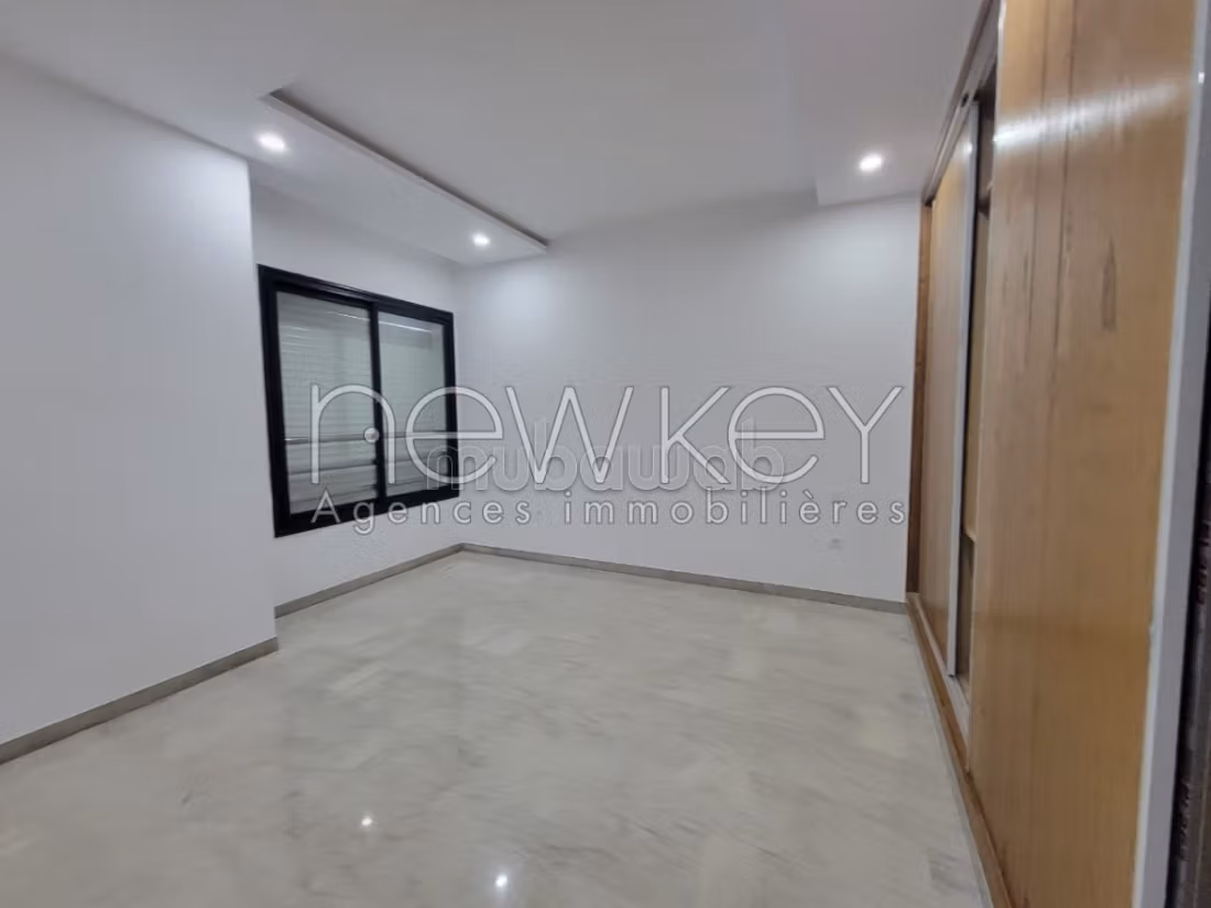 Appartement S3 à vendre à La Soukra