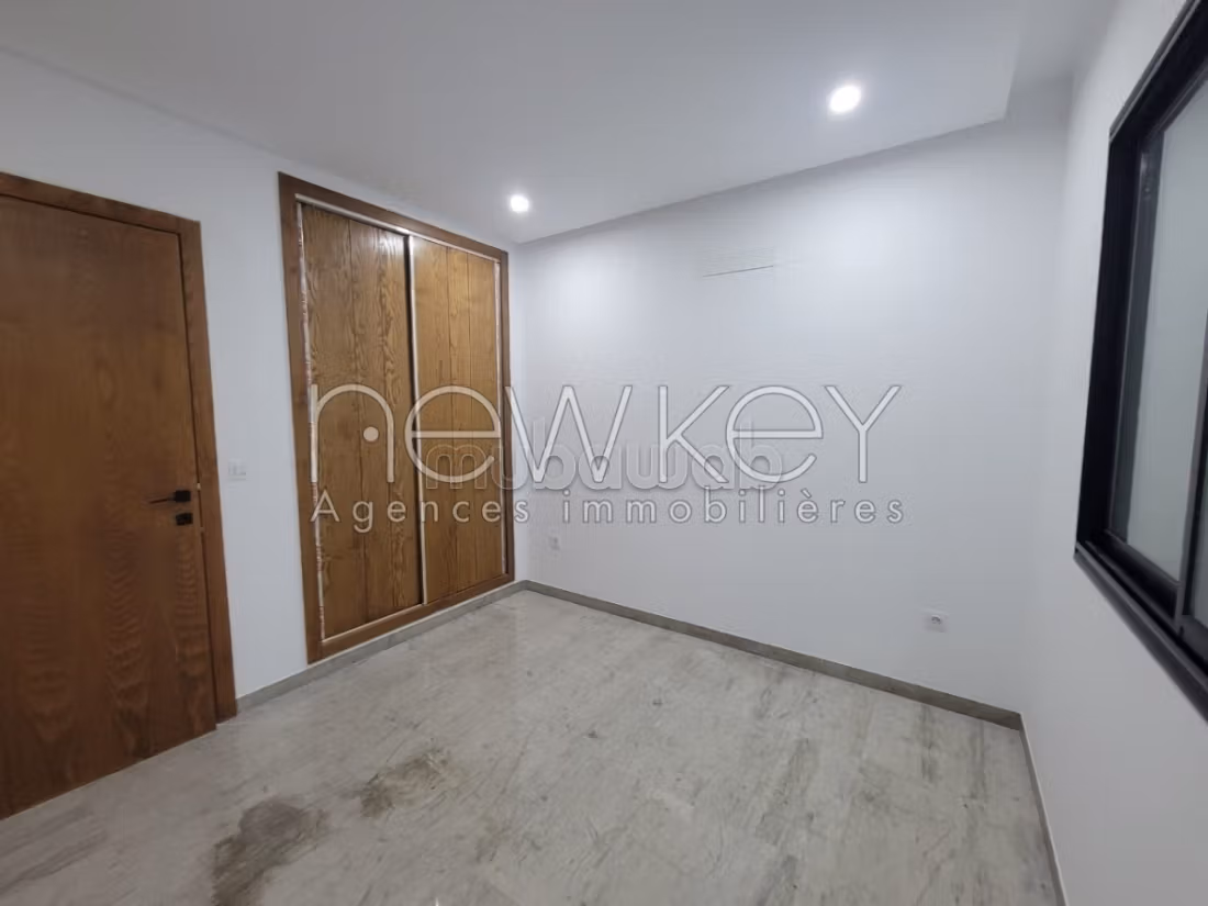 Appartement S3 à vendre à La Soukra