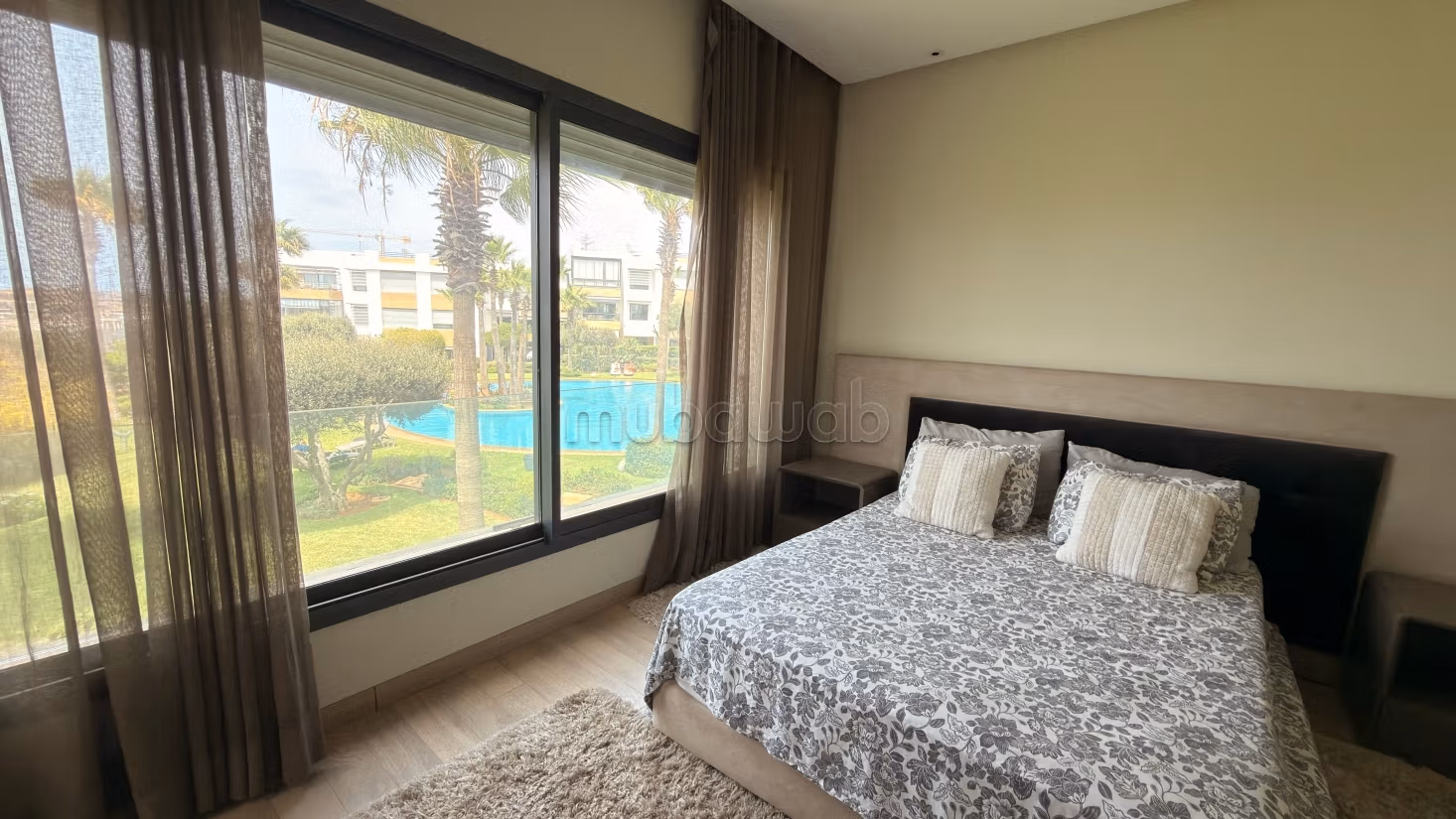 Prestigious Apartment 188 m², Residence Orée du Parc, Pool View