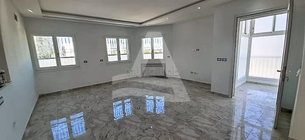 Piano di villa in affitto nei Giardini di Cartagine