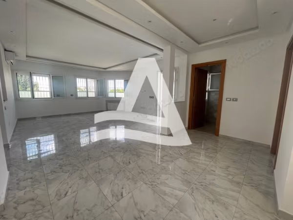 Piano di villa in affitto nei Giardini di Cartagine
