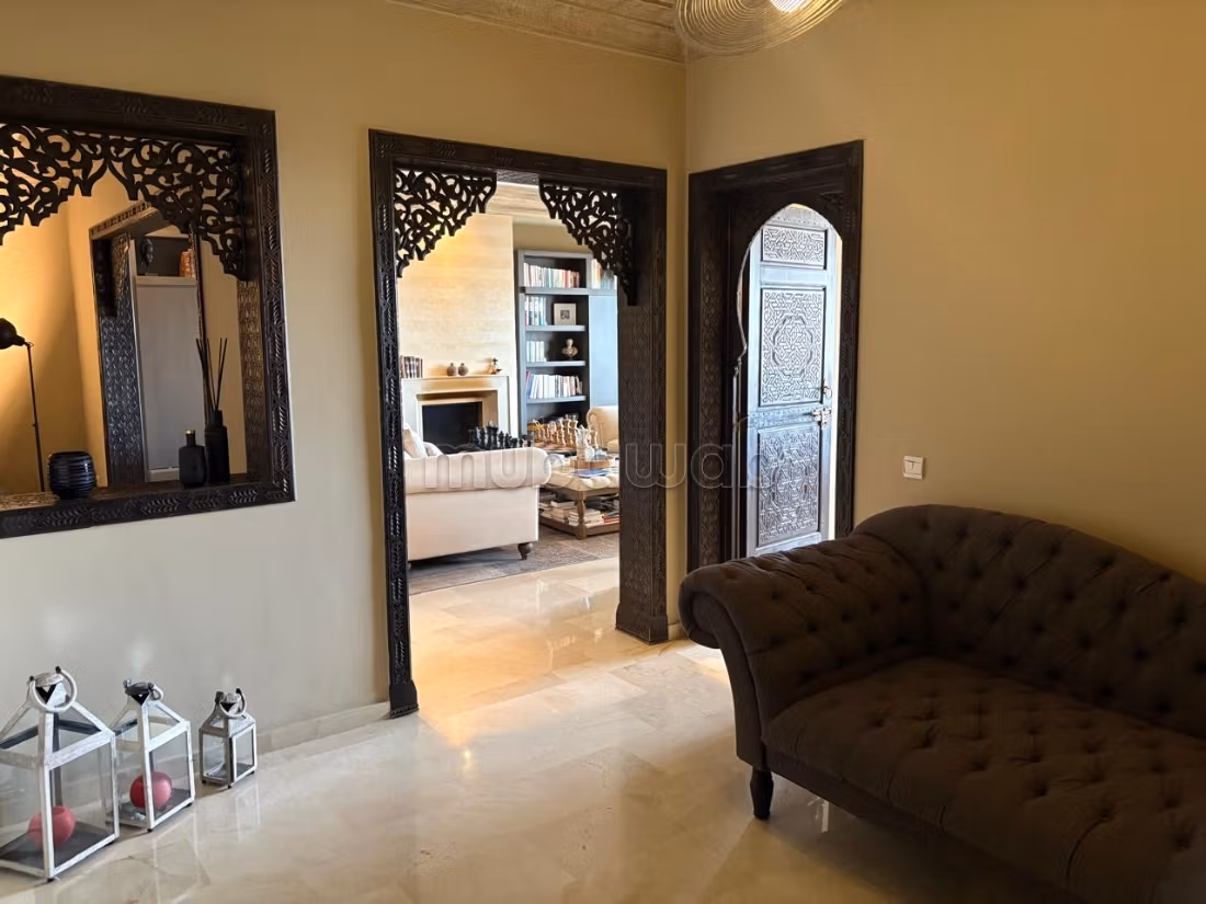 À louer – Appartement vide de 200 m² – Ain Diab — 6