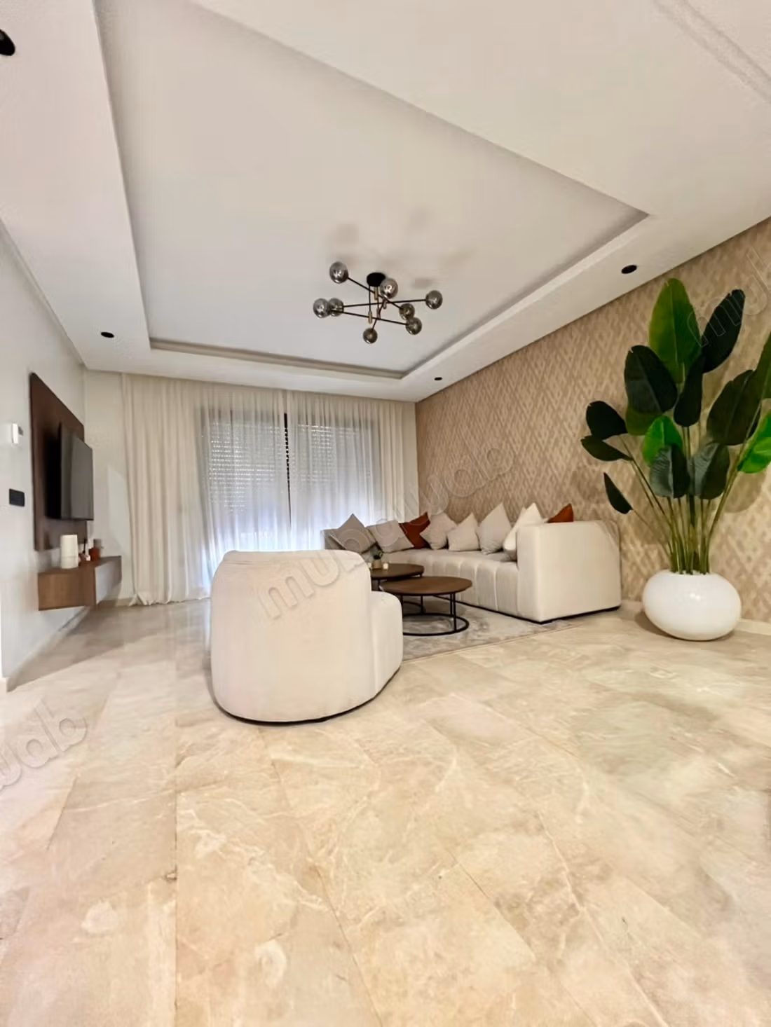 Magnifique duplex meublé à louer