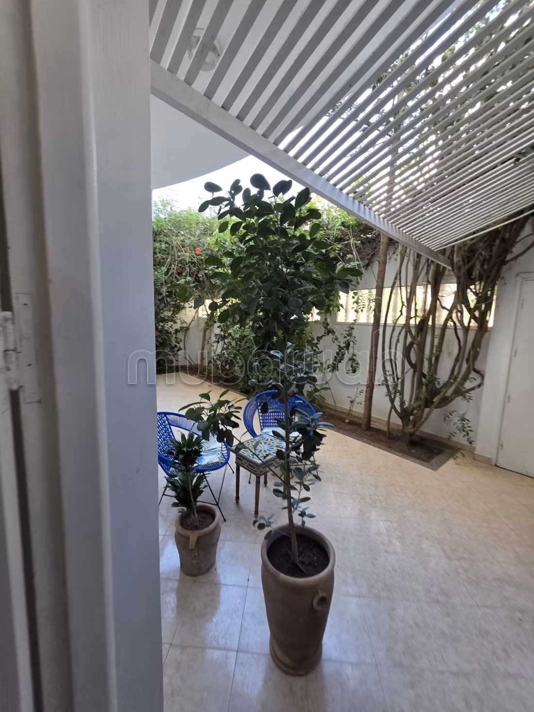 Appartement à l'achat à Borj. 5 pièces. Meublé