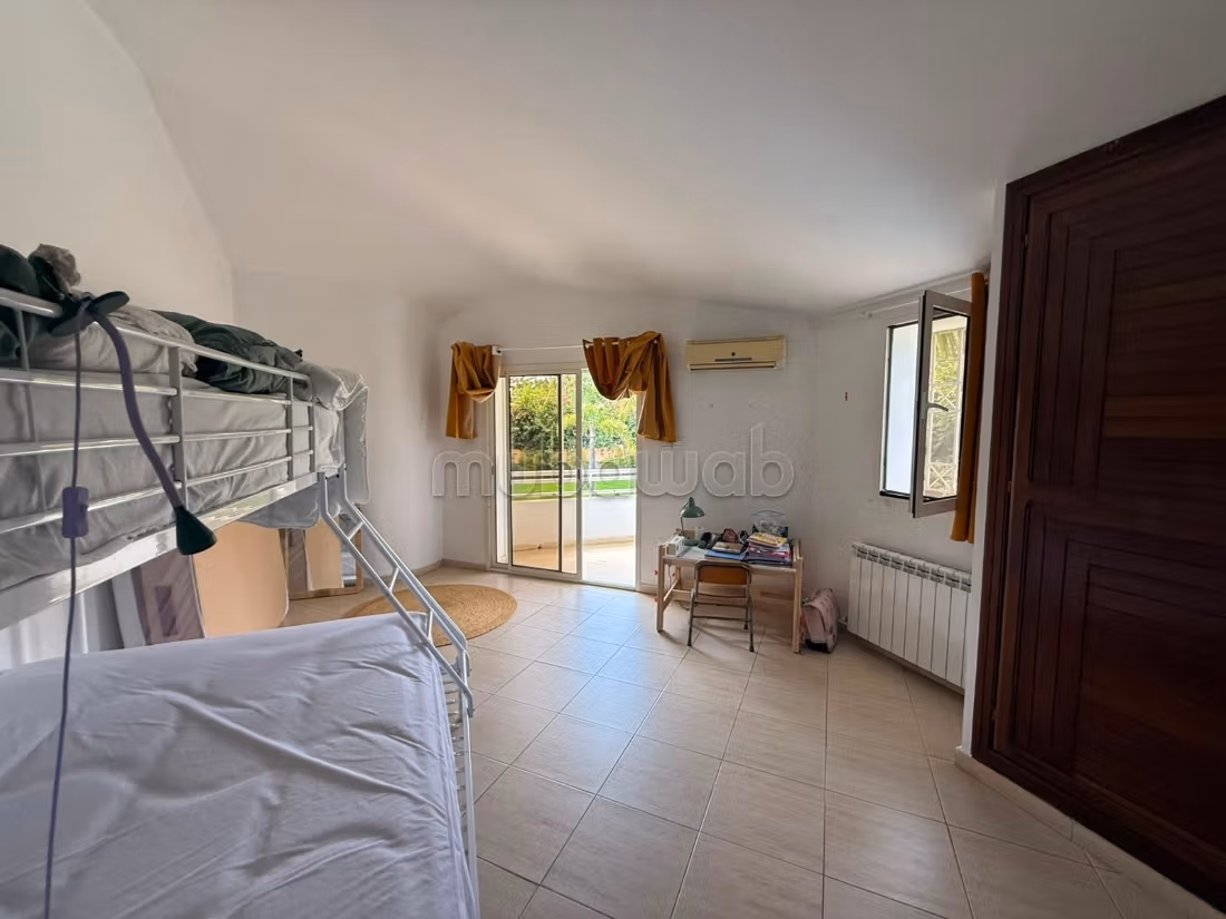 Magnifique villa en plein centre de Souissi