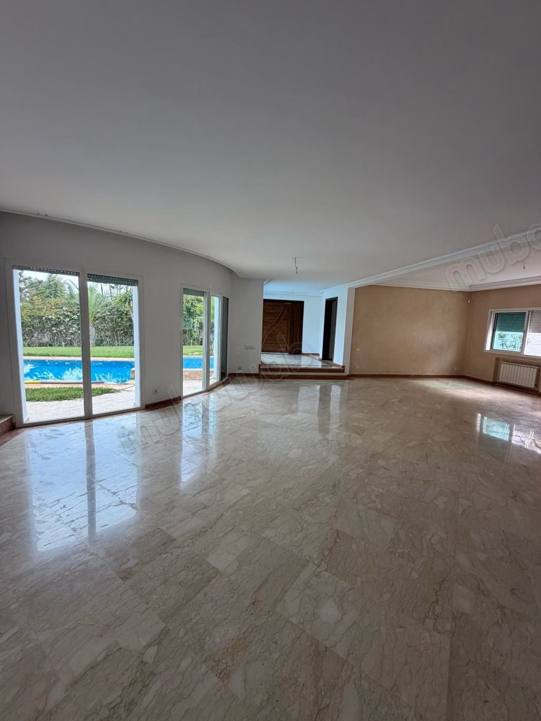 Magnifique villa en plein centre de Souissi