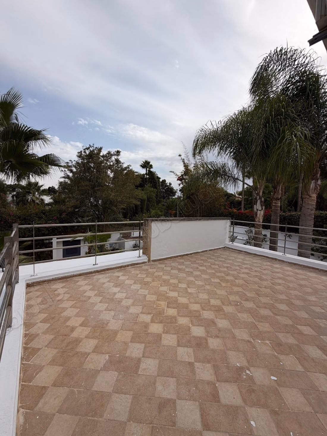 Magnifique villa en plein centre de Souissi