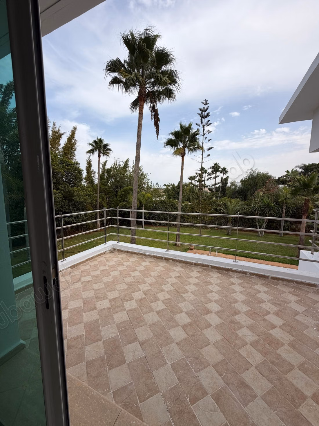Magnifique villa en plein centre de Souissi