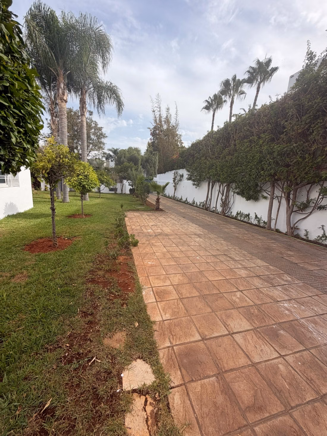 Magnifique villa en plein centre de Souissi