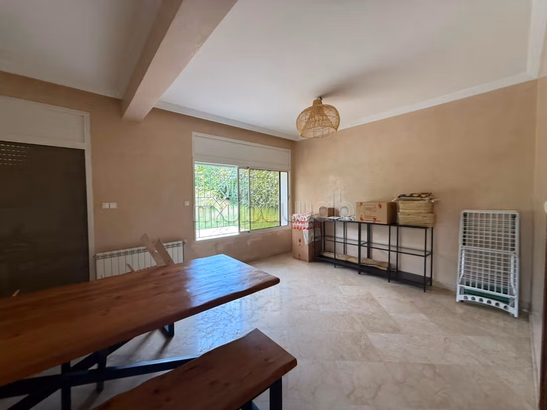 Magnifique villa en plein centre de Souissi