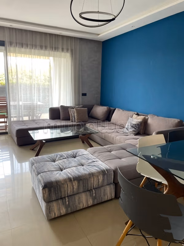 Gemeubileerd appartement in Dar Bouazza met zwembad