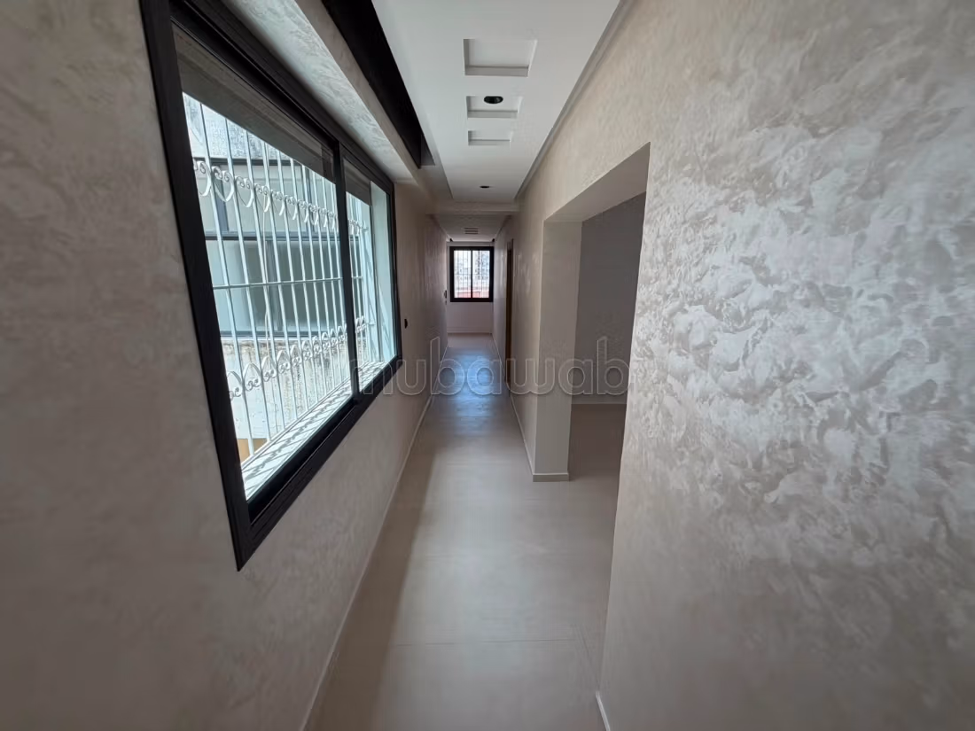 Appartement 106 m² f Administratif — 17