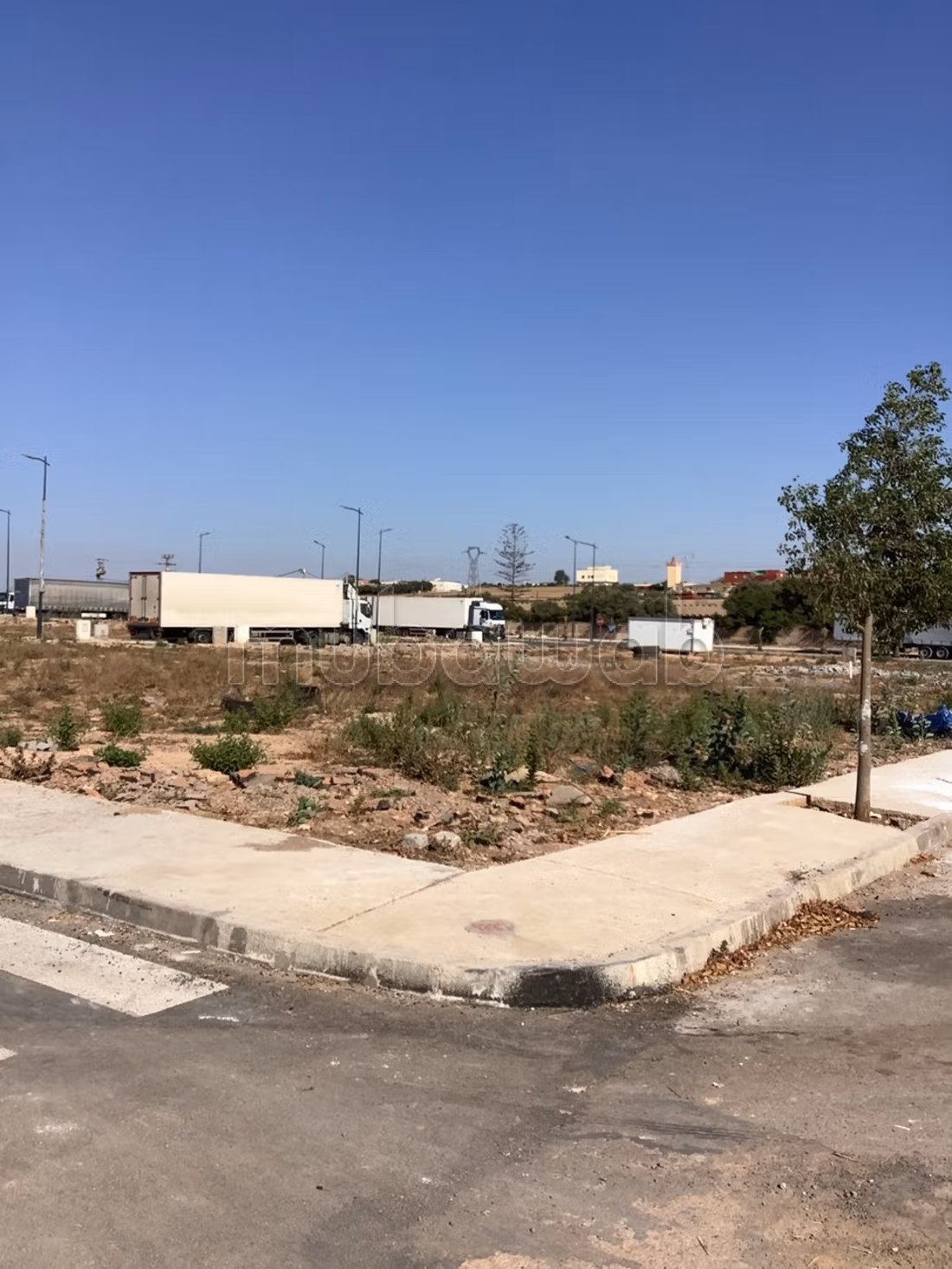 Terrain a vendre chams almadina 
sidi hejaj