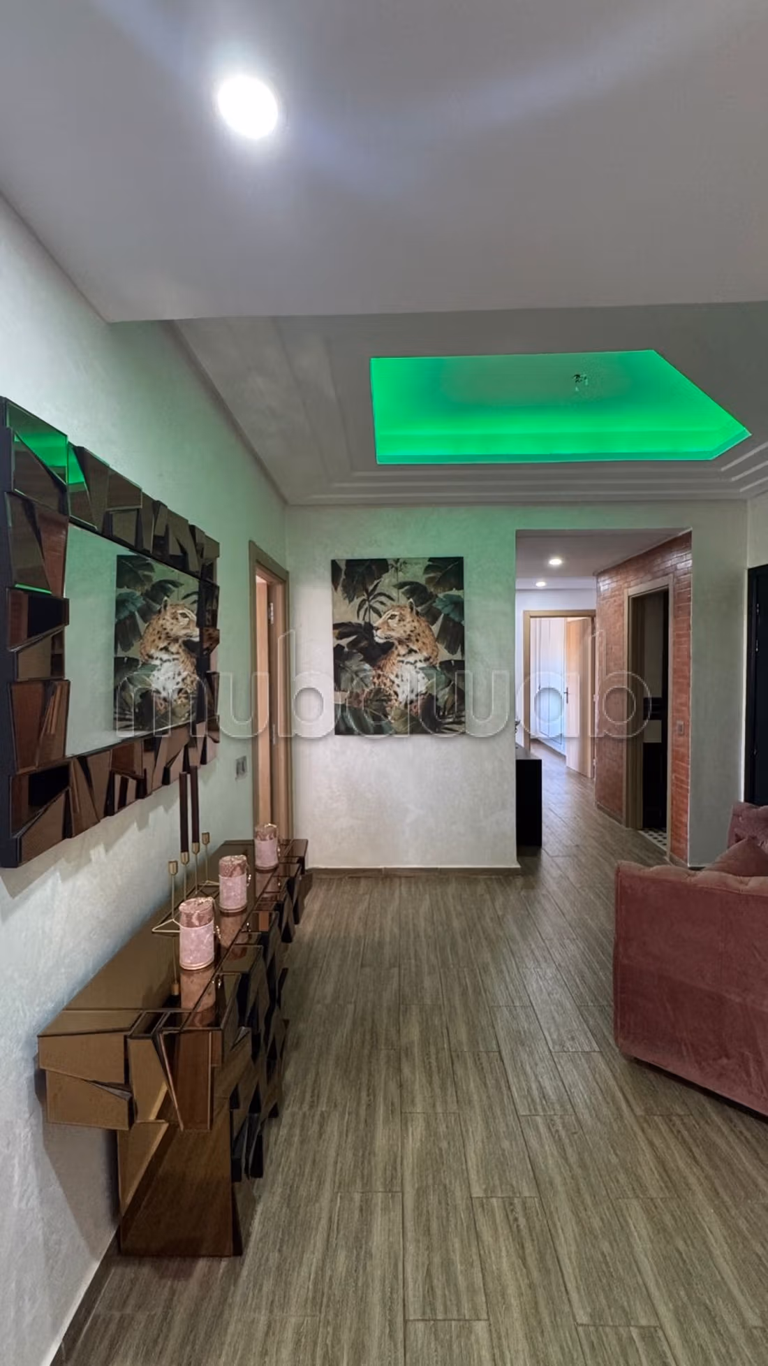 Appartement en location à menzah.
2 pièces confortables.
Meublé — 5