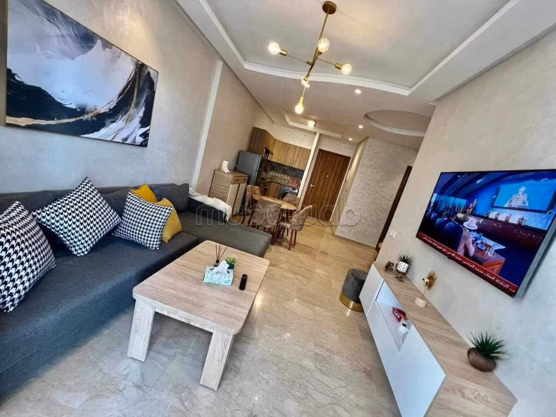 Appartement à louer à Belvédère.
1 belle chambre.
Meublé — 3