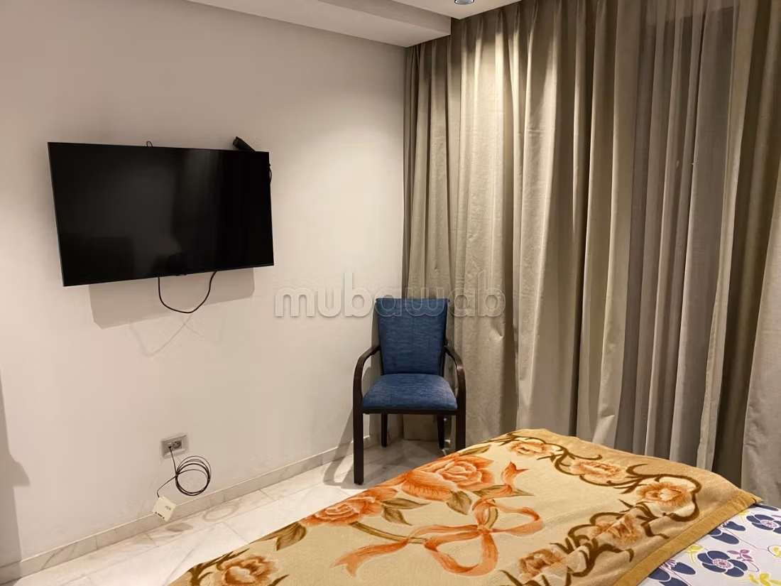 Louez cet appartement à Palmier.
4 pièces confortables.
Bien meublé — 3