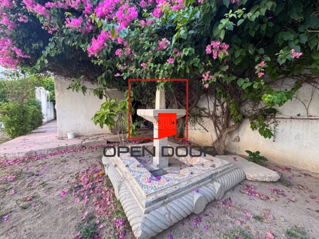 In affitto - Magnifica villa con piscina a Cartagine