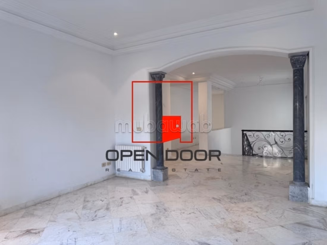 In affitto - Magnifica villa con piscina a Cartagine
