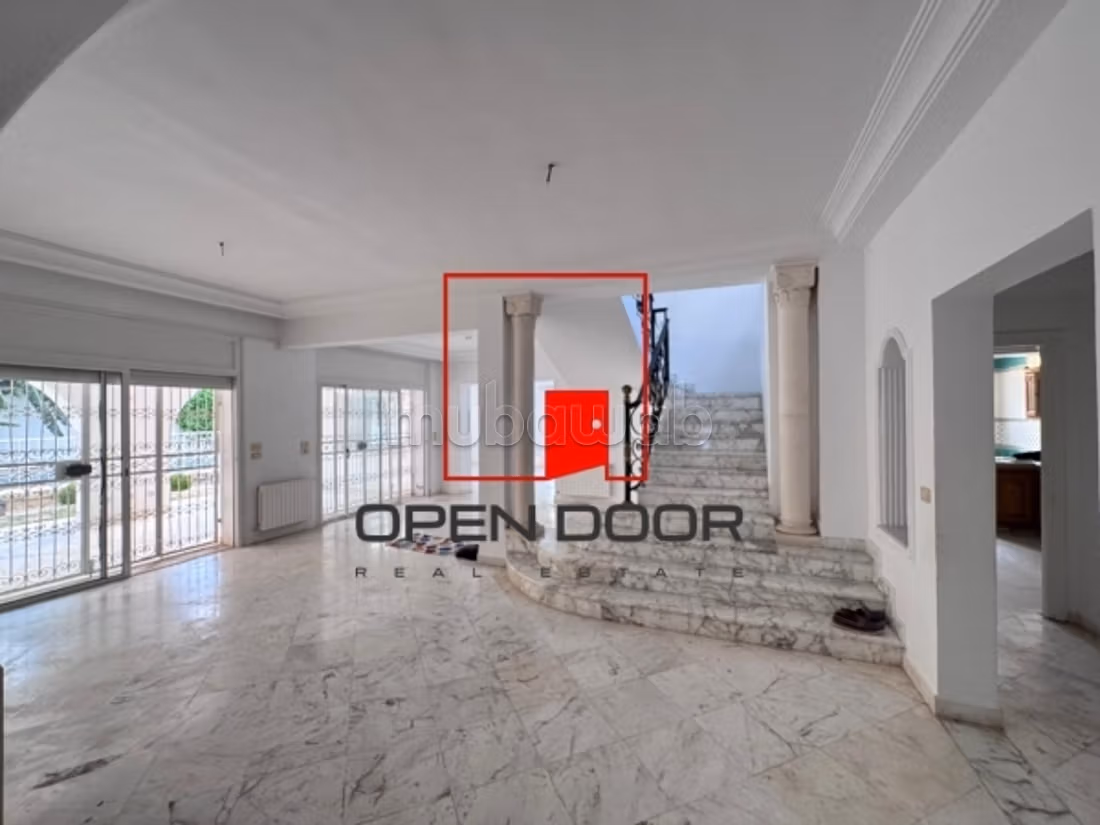 In affitto - Magnifica villa con piscina a Cartagine