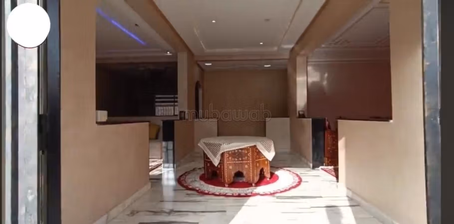 Magnífica villa en venta en Hay Salam. Superficie de 300 m². Hermosa terraza y jardín