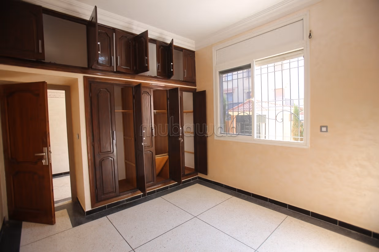Villa with High Potential 495m²