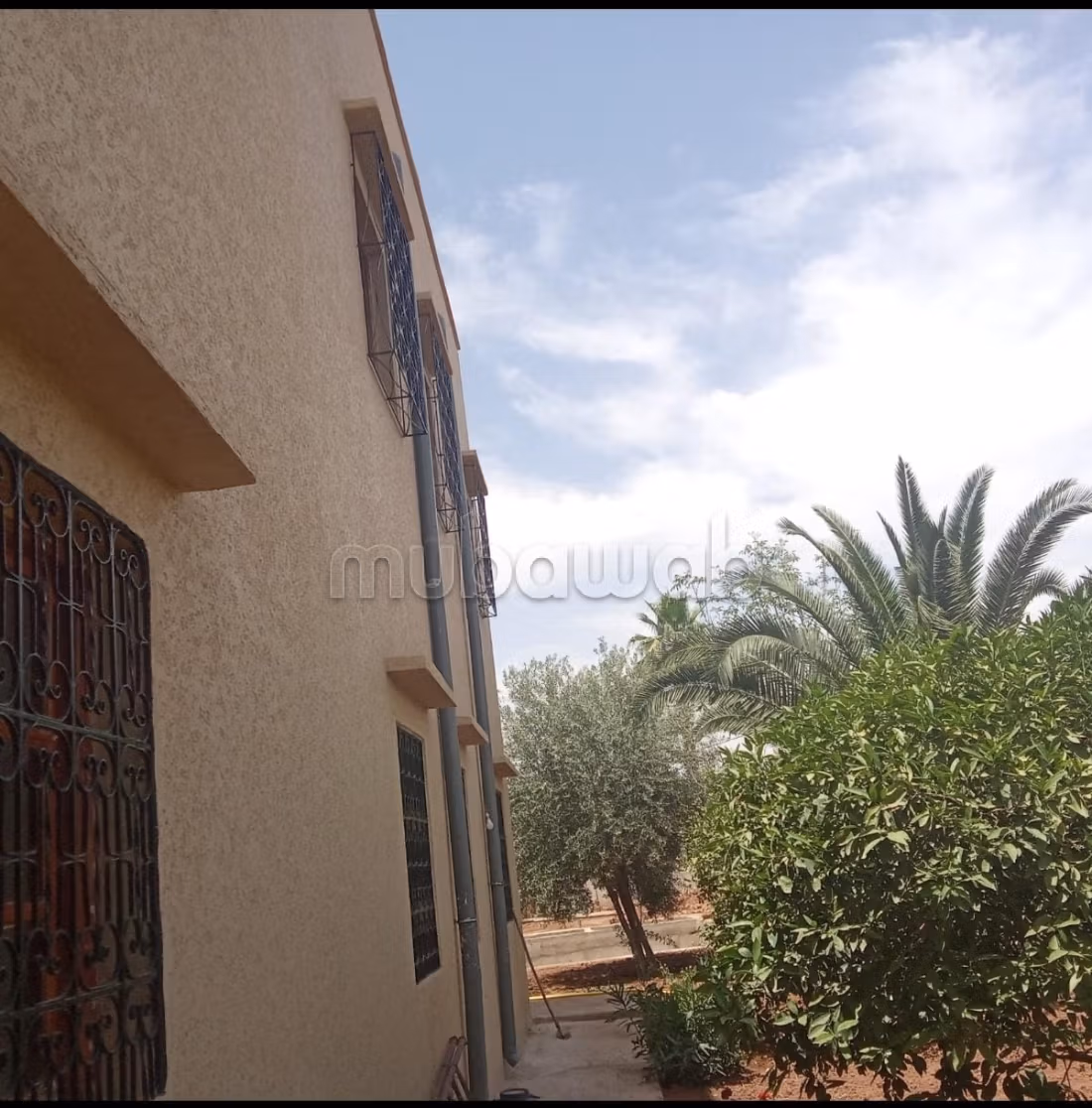 Splendida villa in vendita a Ourika. 4 camere accoglienti. Posti auto e terrazza