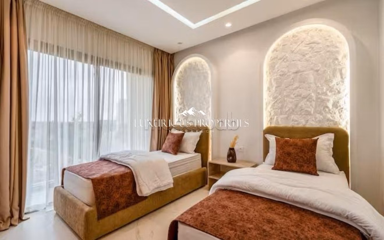 Villa lussuosa con 4 suite e piscina