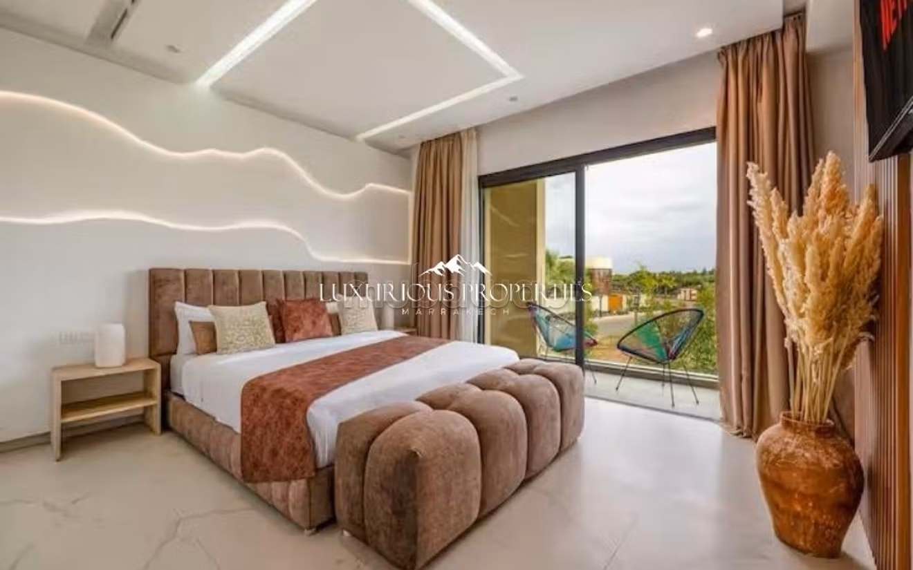 Villa lussuosa con 4 suite e piscina