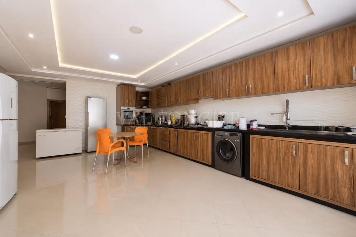 Vente Magnifique Villa 402m2 4chambres avec Piscine, Bouskoura
