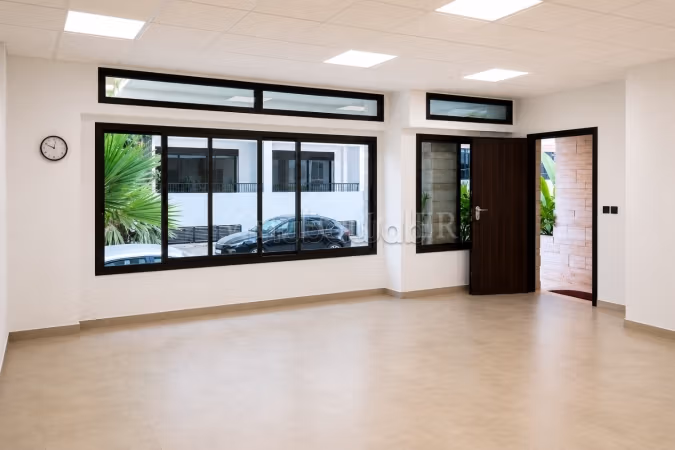 Posizione dell'ufficio al piano terra 76 m2 Quartiere Laya Ferme Bretone, Casablanca