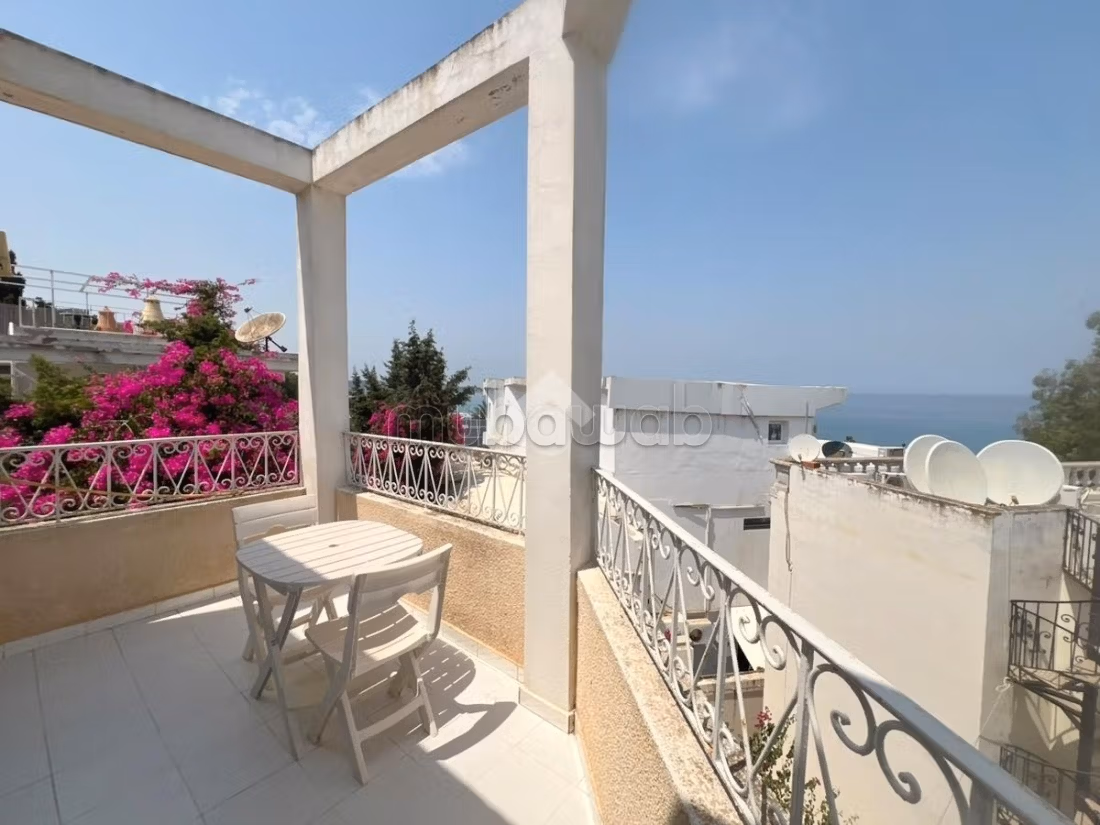 Piano di villa arredato con vista mare a La Marsa Corn