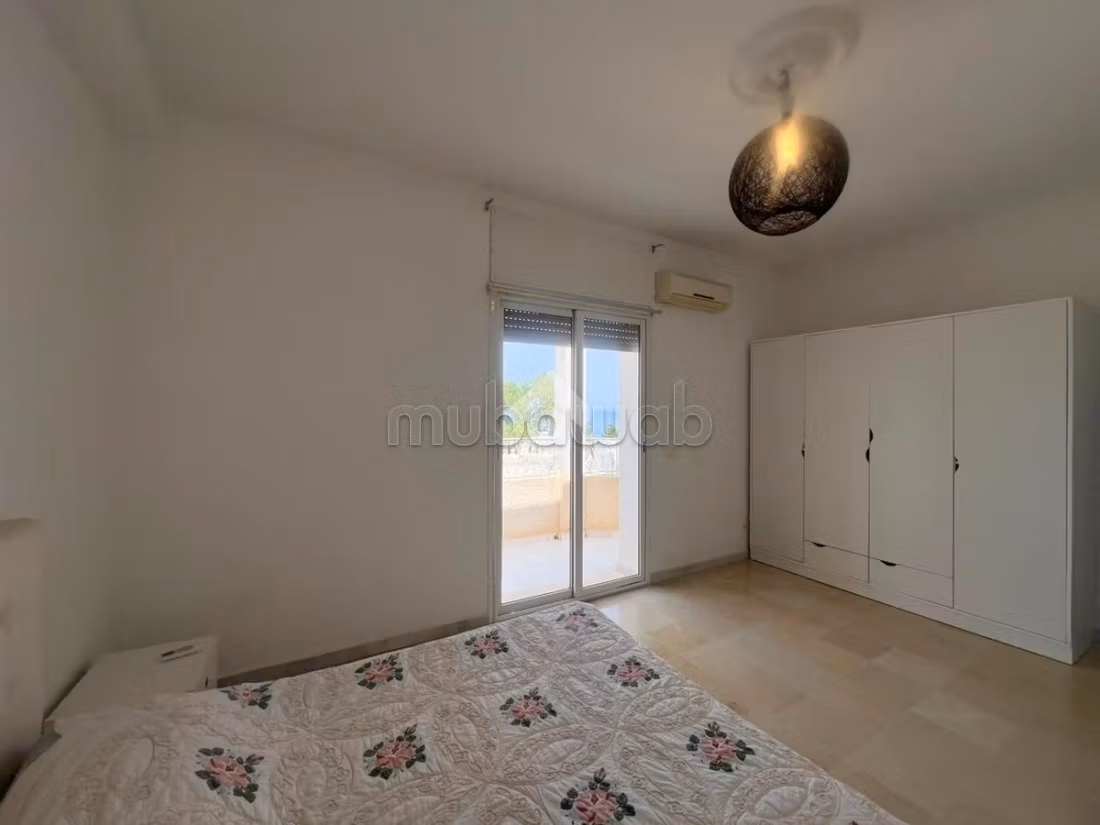 Piano di villa arredato con vista mare a La Marsa Corn