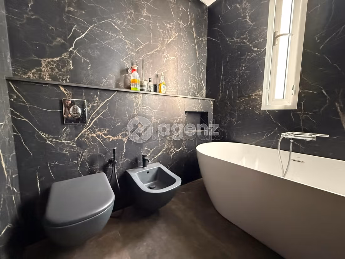 Apartamento en venta 87 m², 2 dormitorios Hay Mohammadi Agadir