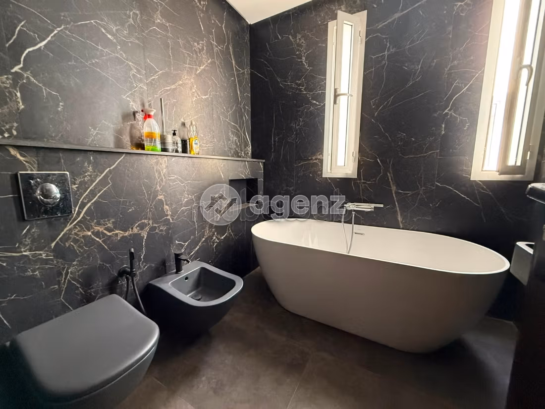 Apartamento en venta 87 m², 2 dormitorios Hay Mohammadi Agadir