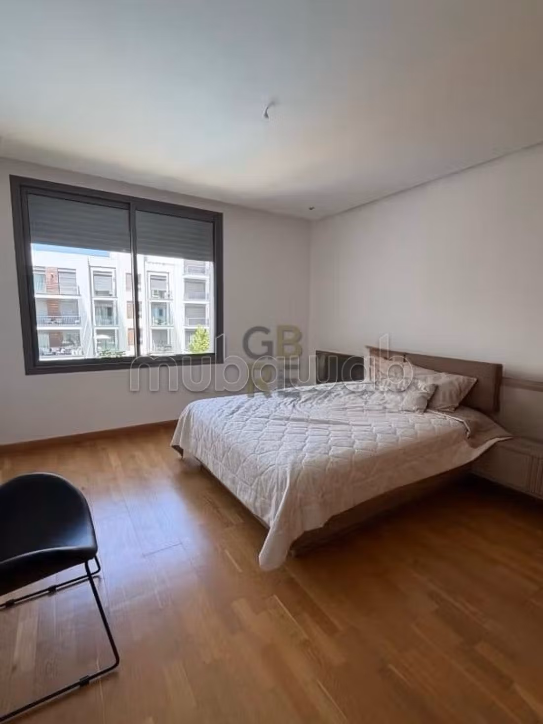 Appartement avec piscine meublé en rez de chaussée à louer à L'orangeraie — 3