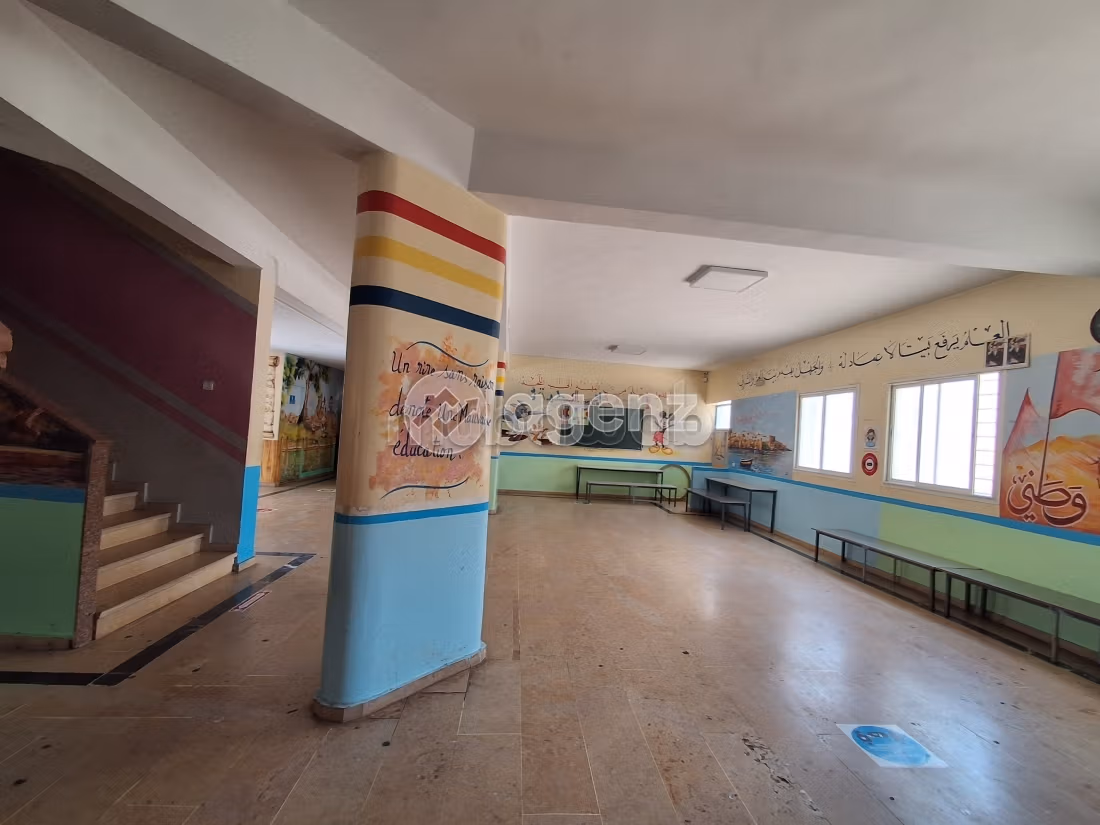 Comercio en venta 2 700 m² Magreb Al Arabi Skhirate Témara