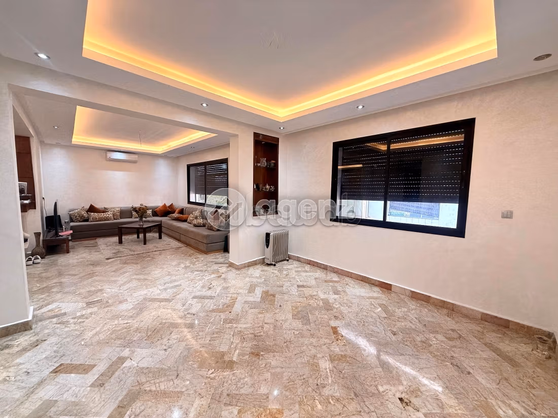 Appartement à vendre 106 m², 2 chambres Les Hôpitaux Casablanca