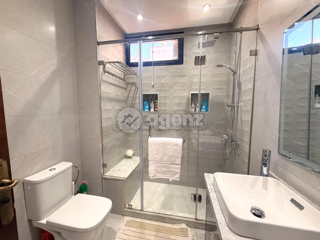 Appartement à vendre 106 m², 2 chambres Les Hôpitaux Casablanca