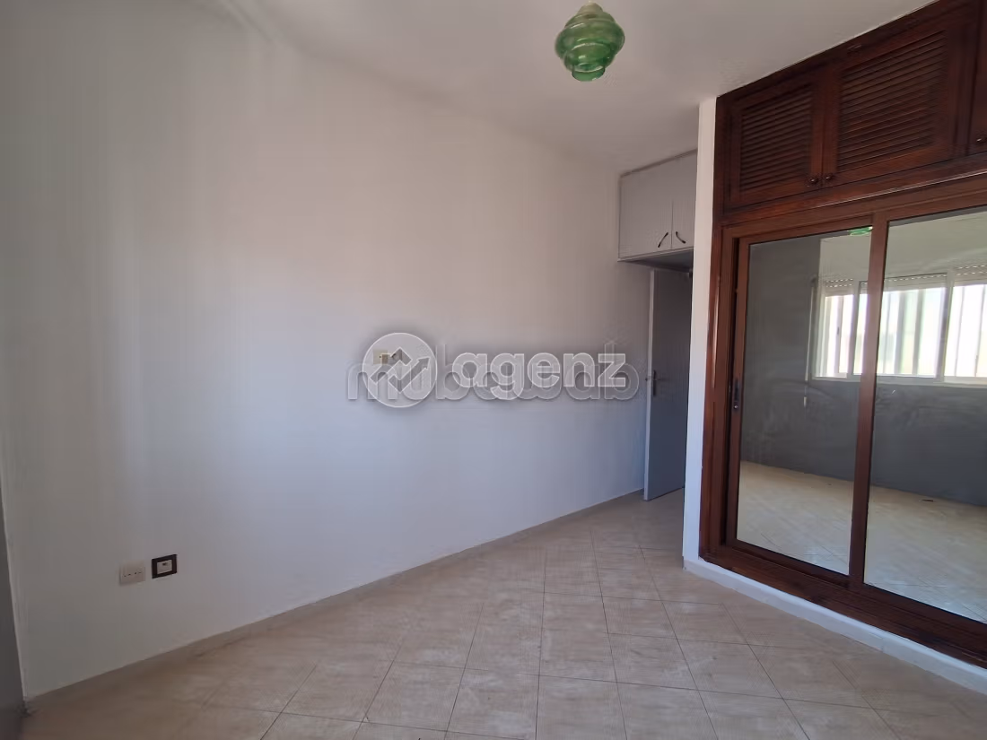 Appartement à vendre 61 m², 2 chambres hay chemaou Salé