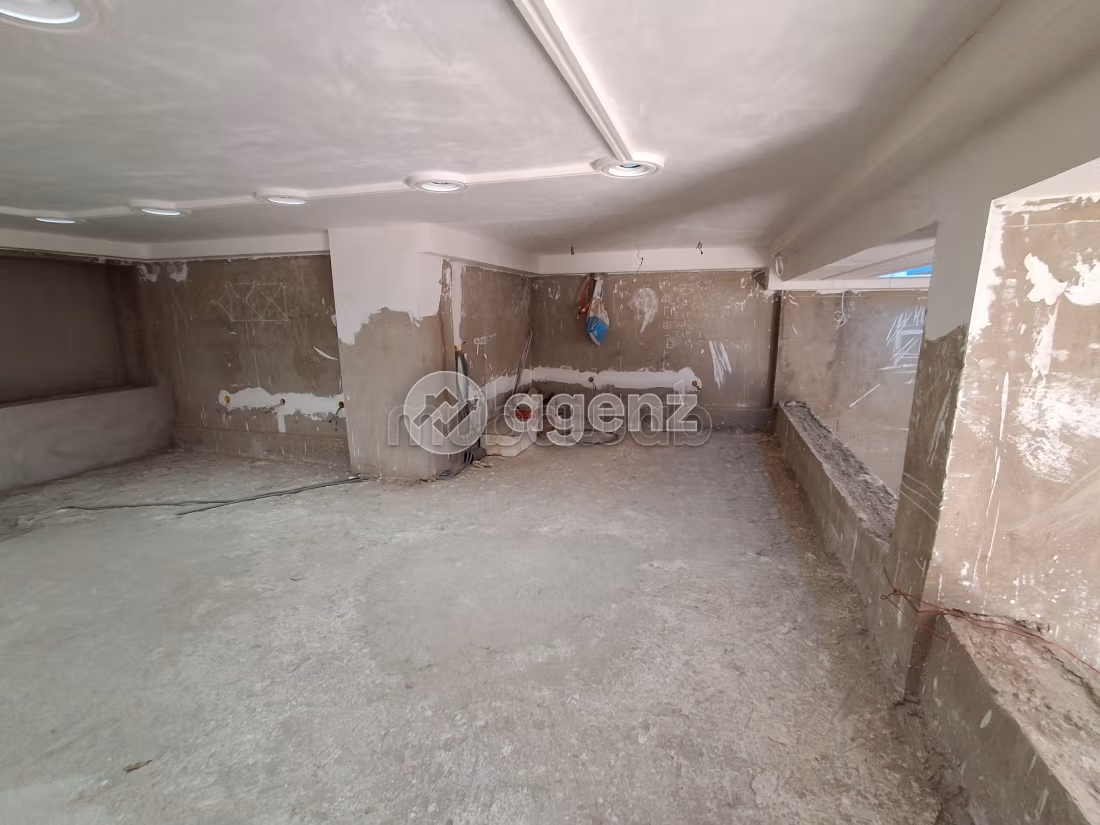 تجارة للبيع 117 متر مربع سكيكينة السخيراط تمارة