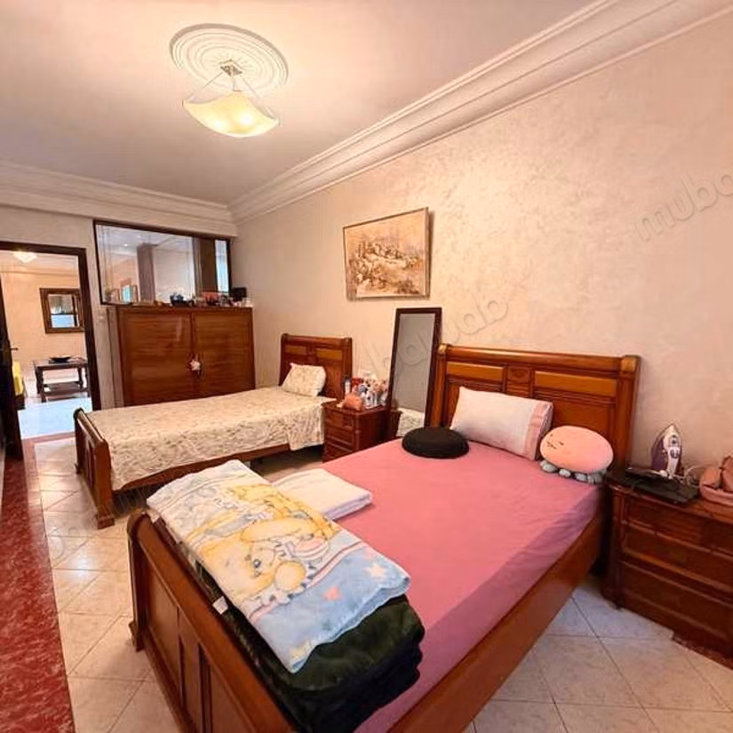 Appartement à Vendre de 193.0 m² à Casablanca, Hopitaux