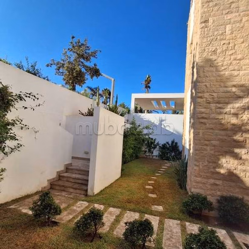 Villa en Venta de 660.0 m² en Salé, Bouknadel