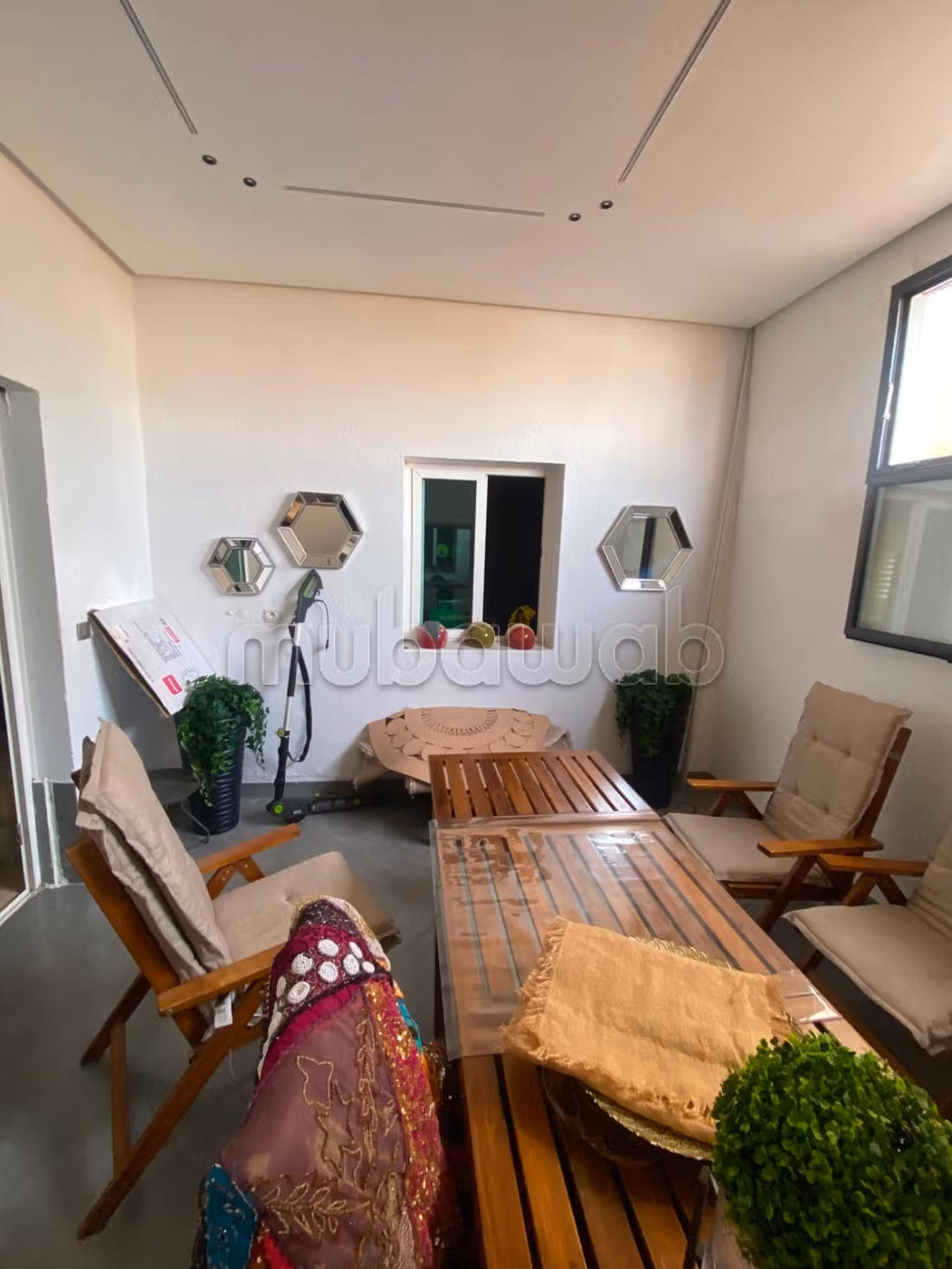 Te koop Gemeubileerd Appartement met Tuin Mansouria