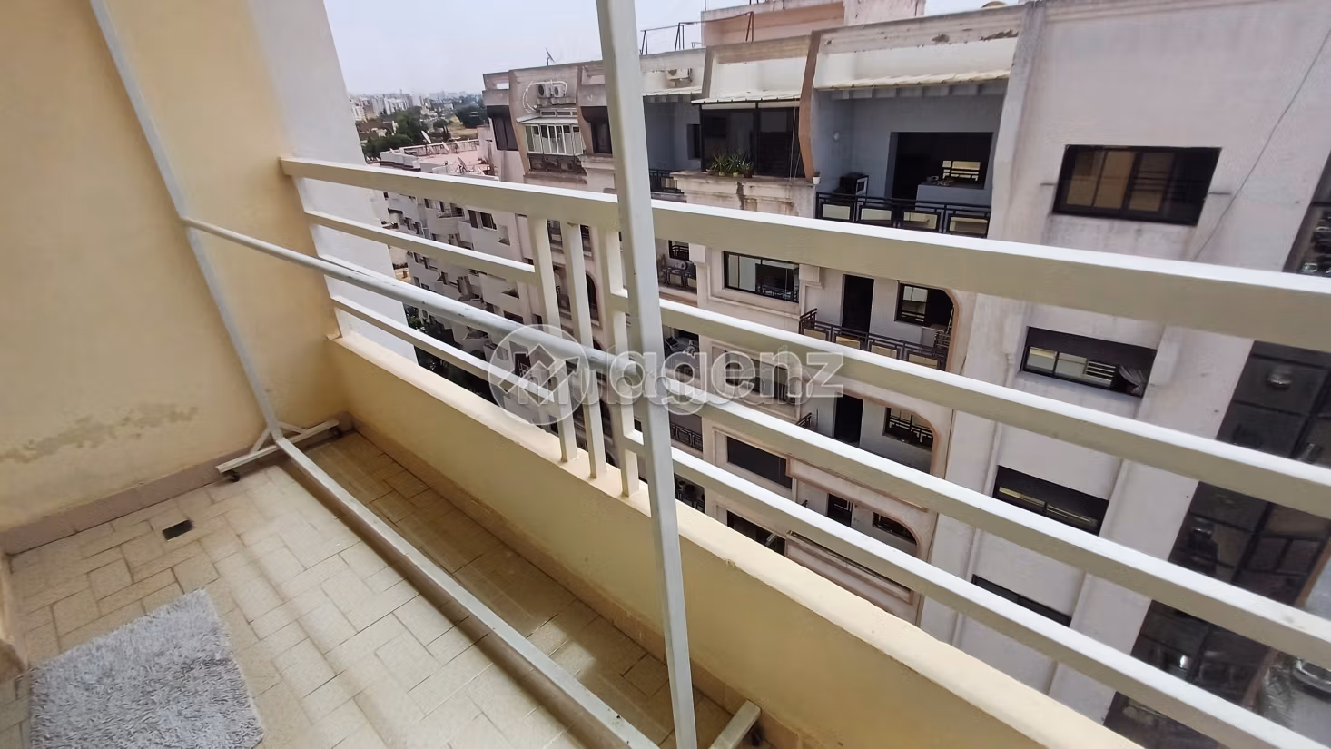 Appartement à vendre 161 m², 3 chambres Essaadiyine Meknès